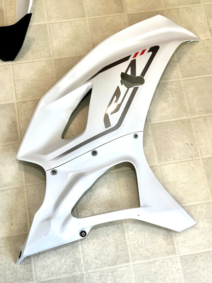 2022-2025 YAMAHA YZF R7 OEM COMPLETE FAIRING BODY PANEL PLASTICS COWL KIT WHITE