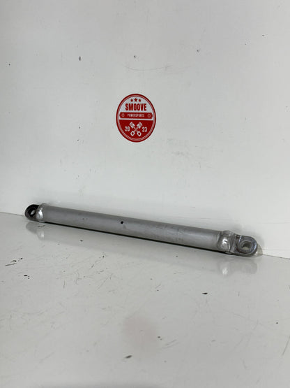 2015-2019 YAMAHA YZF R1 GAS FUEL TANK BRACKET RESERVOIR FRAME CROSS BAR STRAIGHT