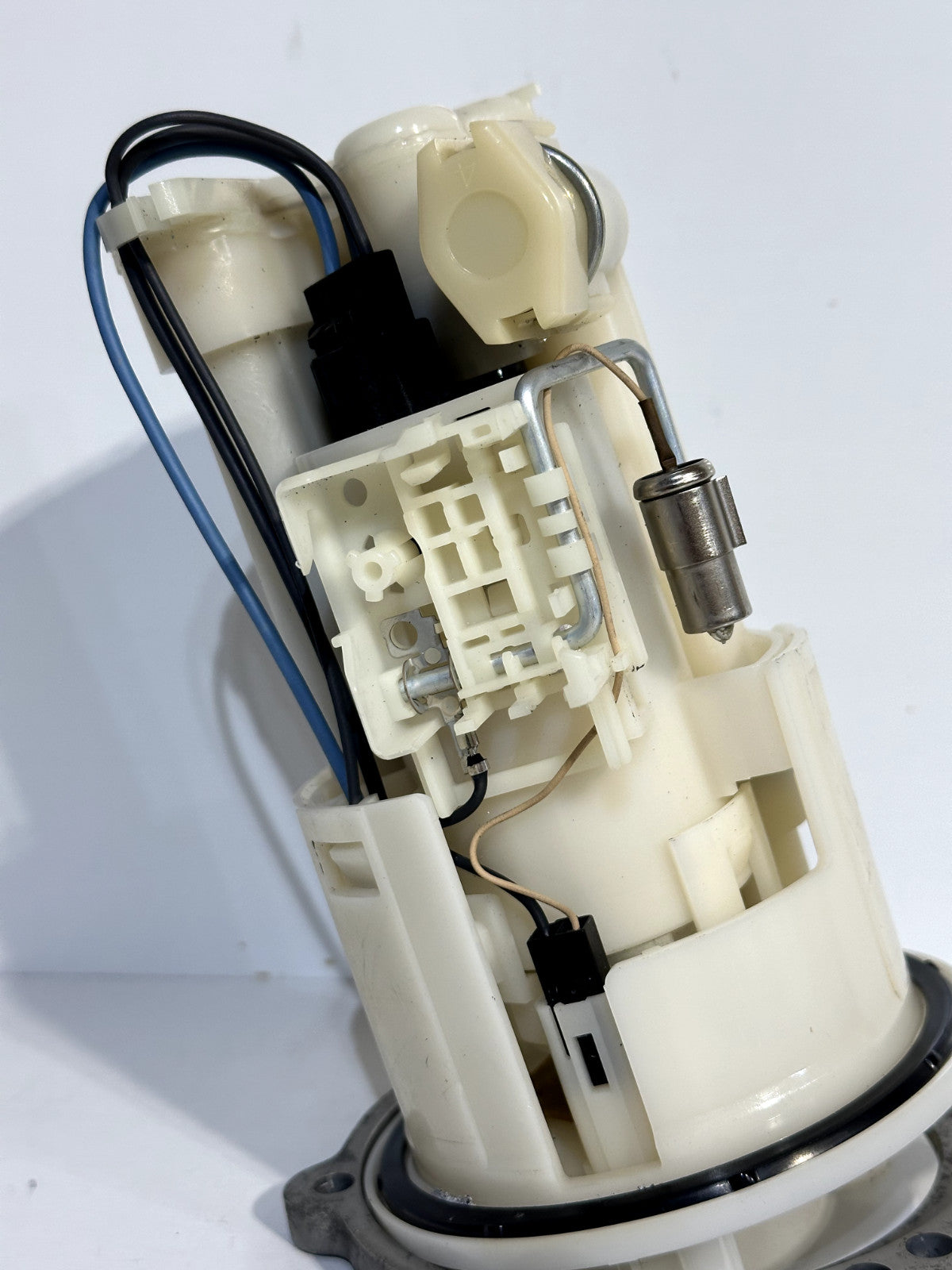 2008-2016 YAMAHA YZF R6 OEM FUEL PUMP GAS TANK PETROL SENDER UNIT 4CB-13907-00