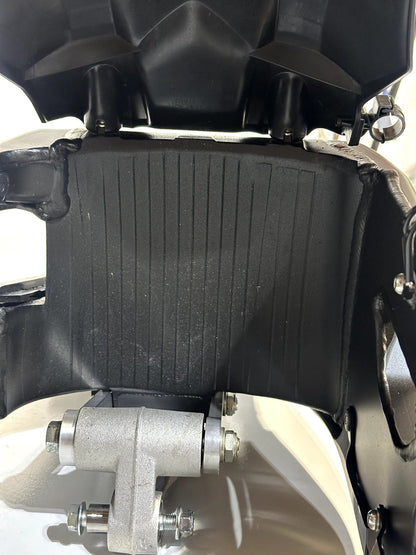 2020-2026 YAMAHA YZF R1 OEM SWINGARM REAR BACK SUSPENSION SWING ARM