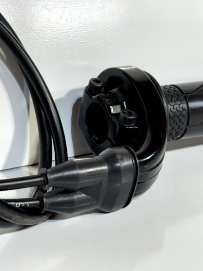 2009-2014 YAMAHA YZF R1 OEM THROTTLE GRIP TUBE HOUSING & CABLES CONTROL ASSEMBLY