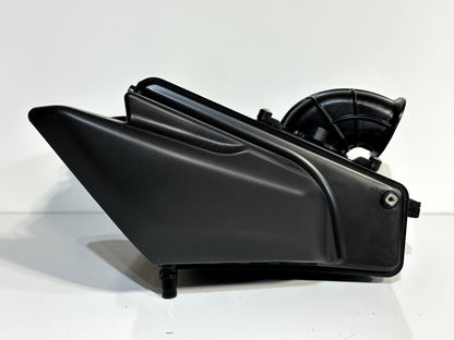 2022-2025 YAMAHA YZF R7 OEM AIR INTAKE FILTER CLEANER BOX AIRBOX ASSEMBLY