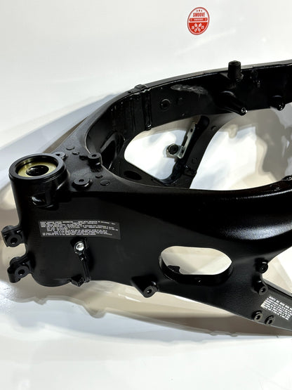 (2023) 2011-2026 SUZUKI GSXR750 GSXR 750 OEM MAIN FRAME CHASSIS MINT *SALVAGE*