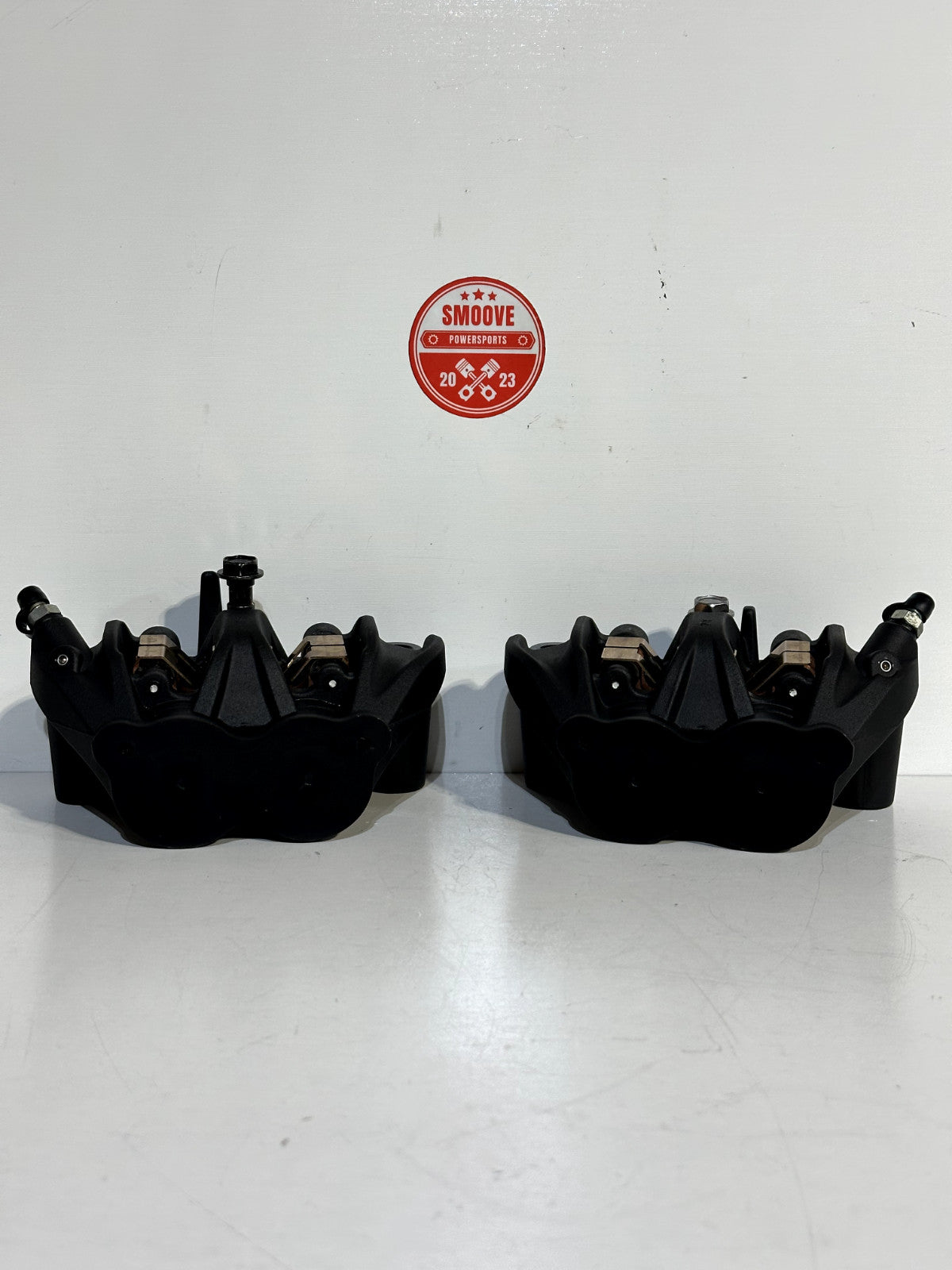 2023-2026 KAWASAKI NINJA ZX4RR OEM RIGHT LEFT FRONT BRAKE CALIPER SET W/ PADS