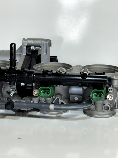 2023 2017-2025 SUZUKI GSXR1000 OEM THROTTLE BODY BODIES MAIN FUEL INJECTOR RAIL