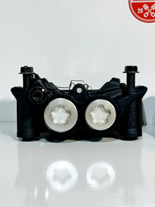 2022-2025 YAMAHA YZF R7 OEM LEFT RIGHT FRONT BRAKE CALIPER SET + PADS