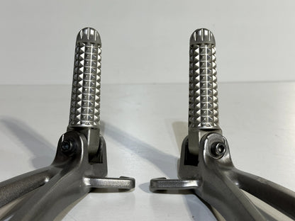 2008-2016 YAMAHA YZF R6 OEM LEFT RIGHT REAR BACK PASSENGER FOOT PEG REAR SET