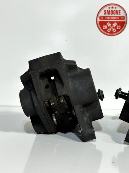 2014-2017 YAMAHA FZ07 FZ-07 OEM FRONT LEFT RIGHT BRAKE CALIPER SET PAIR W/ PADS