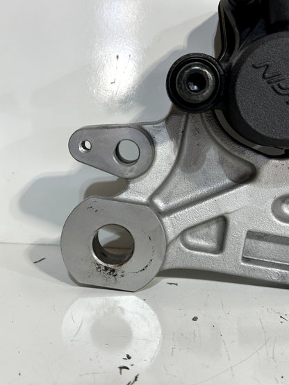 2022-2024 YAMAHA YZF R7 YZFR7 OEM REAR BACK BRAKE CALIPER & PADS W MOUNT BRACKET
