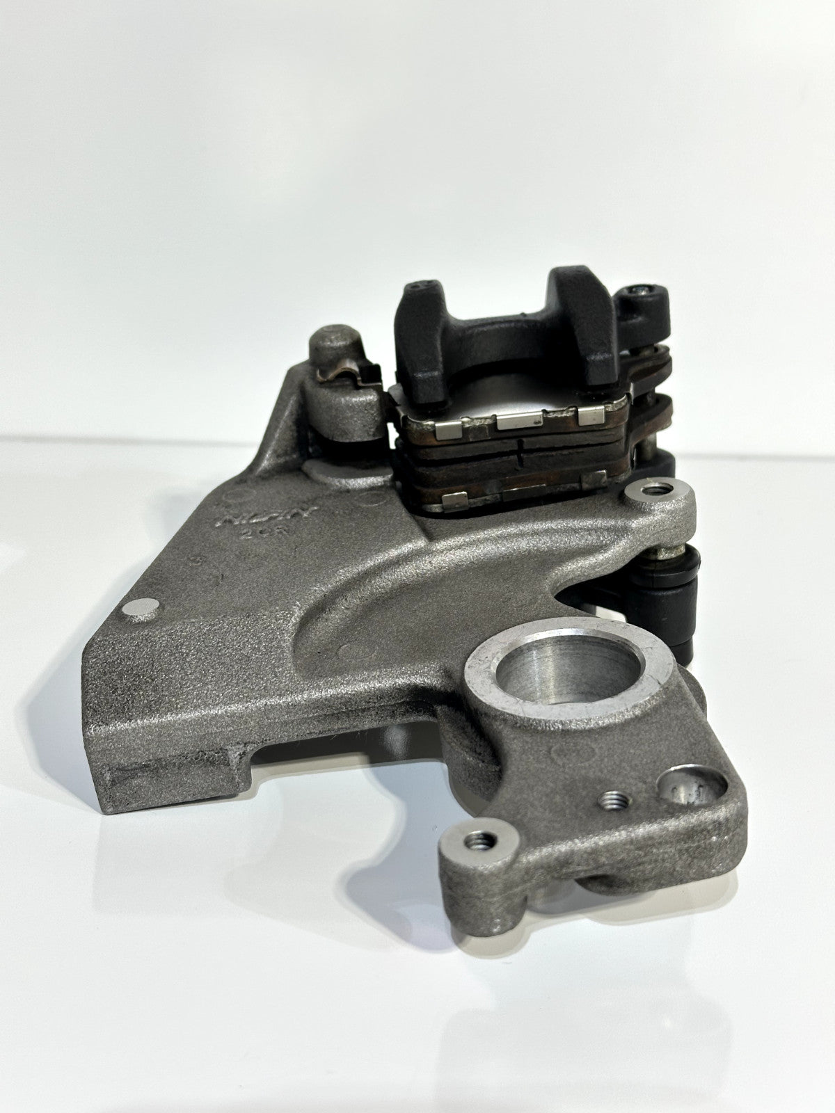 2020-2024 YAMAHA YZF-R1 YZF R1 OEM REAR BACK BRAKE CALIPER W/ BRACKET