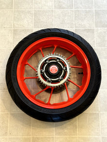 2022-2025 YAMAHA YZF R7 OEM REAR BACK WHEEL RIM SPROCKET ROTOR & TIRE ORANGE