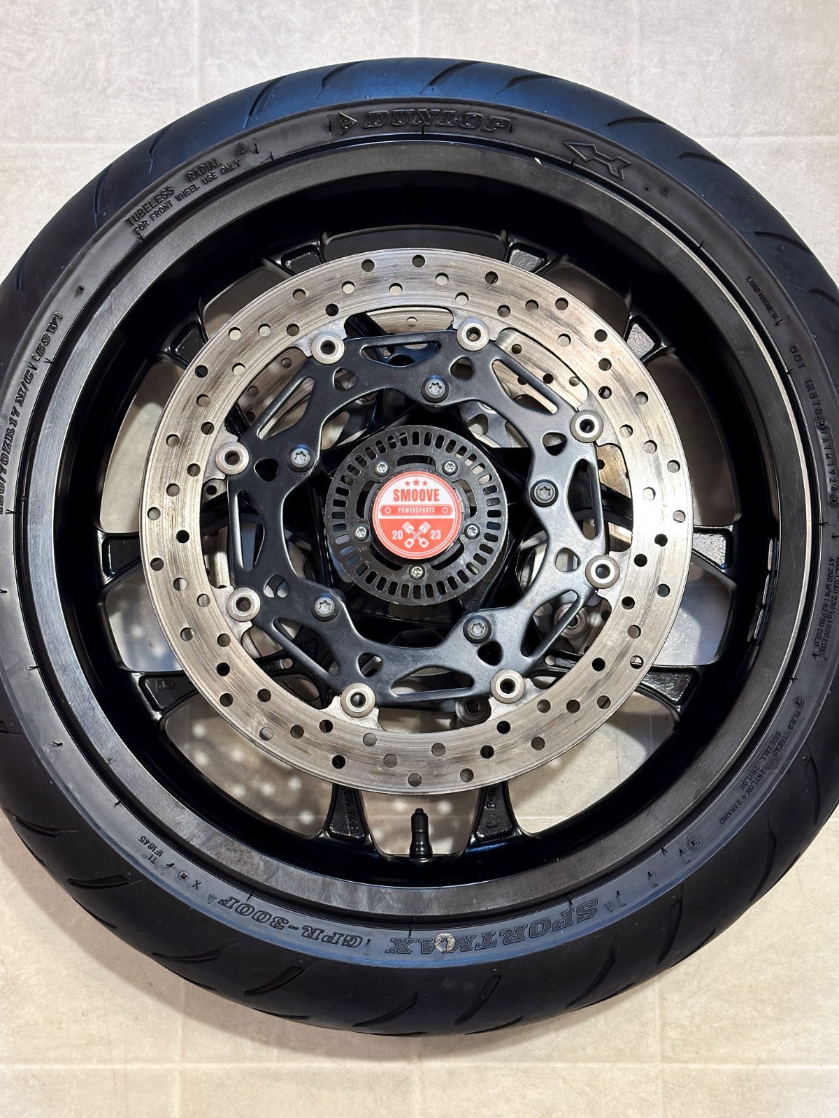 2020-2025 YAMAHA YZF-R1 YZF R1 OEM FRONT WHEEL RIM ROTOR & TIRE ASSEMBLY BLACK