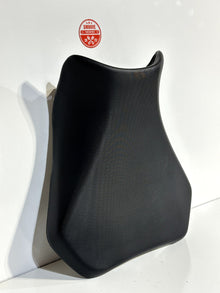 2011-2026 SUZUKI GSXR750 GSXR 750 OEM FRONT RIDERS SEAT PAD SADDLE PILON