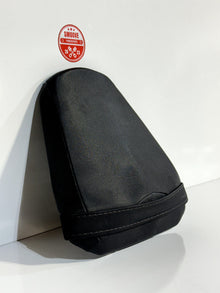 2017-2025 SUZUKI GSXR1000 GSXR 1000R OEM REAR BACK PASSENGER SEAT PAD PILON