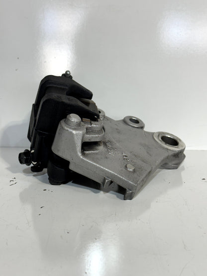 2022-2024 YAMAHA YZF R7 YZFR7 OEM REAR BACK BRAKE CALIPER & PADS W MOUNT BRACKET