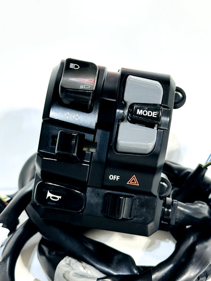 2020-2024 YAMAHA YZF-R1 YZF R1 OEM LEFT HANDLE BAR TURN SIGNAL CONTROL SWITCH