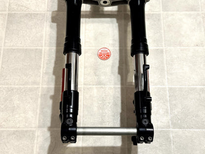 2021-2025 KAWASAKI NINJA ZX10R FRONT FORKS SUSPENSION W/ TRIPLE TREE + CLIP ONS ✅
