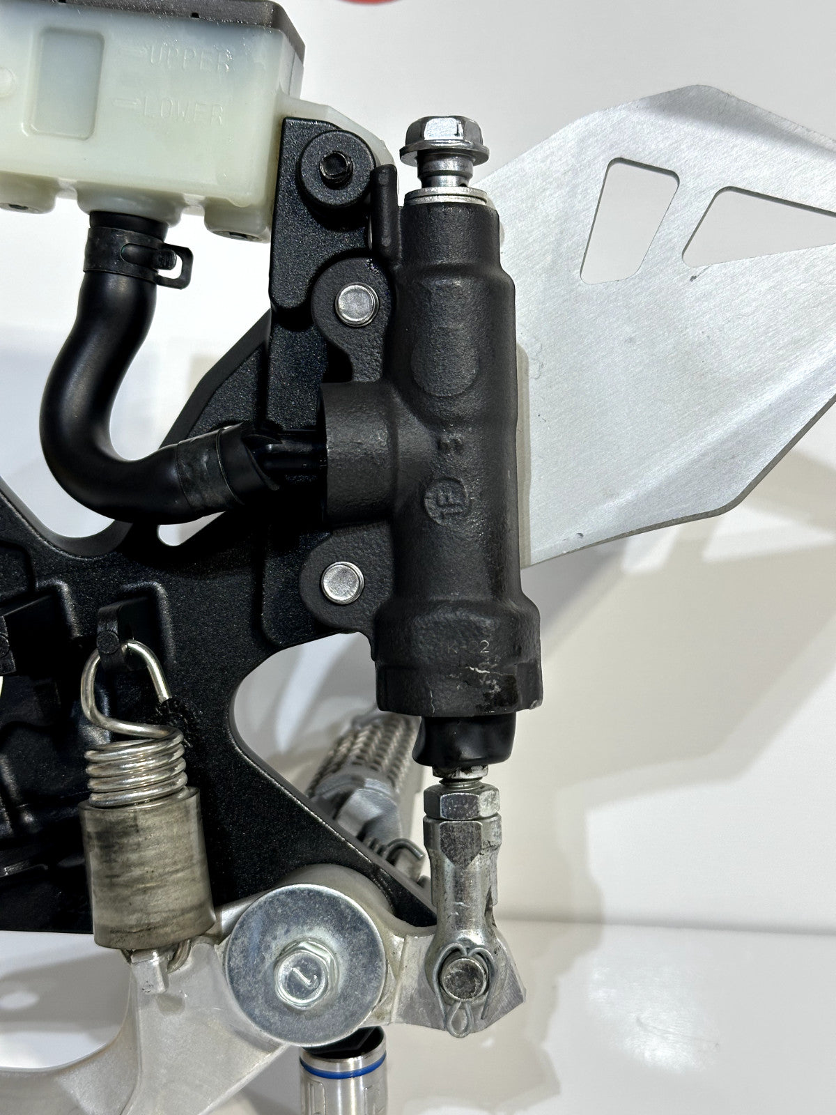 2021-2025 KAWASAKI NINJA ZX10R ZX 10 OEM REAR BRAKE MASTER CYLINDER W/ FOOT PEG