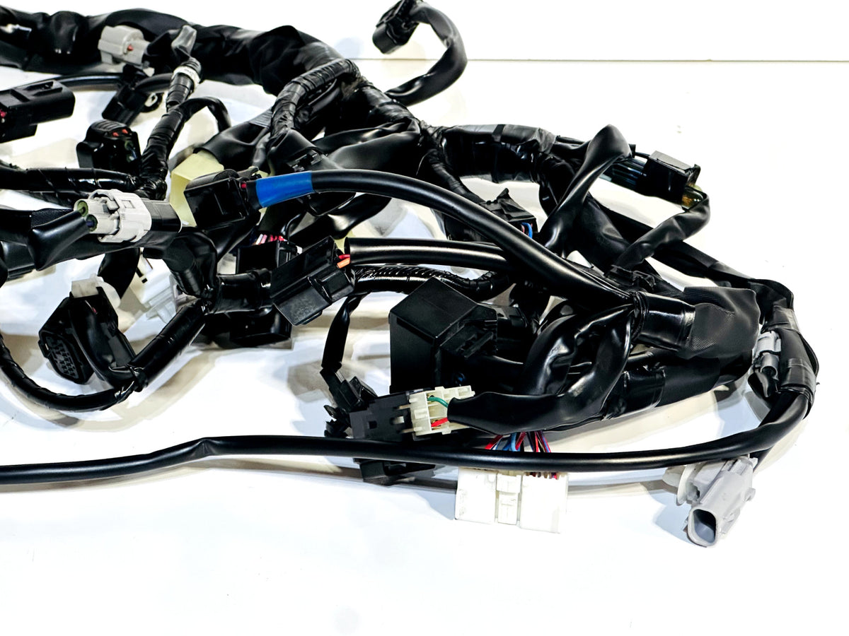 2025 YAMAHA YZF R7 OEM COMPLETE MAIN WIRING HARNESS WIRE LOOM BEB-82590-01  ✅