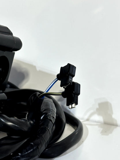 2020-2024 YAMAHA YZF-R1 YZF R1 OEM LEFT HANDLE BAR TURN SIGNAL CONTROL SWITCH