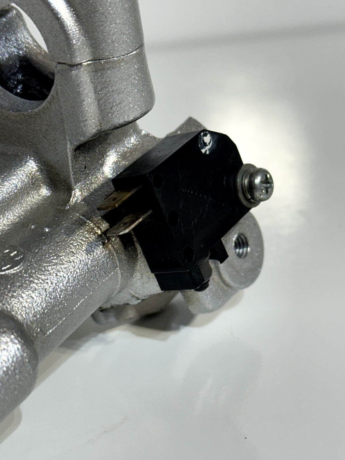 2000-2024 SUZUKI DRZ400 DRZ400SM OEM FRONT BRAKE MASTER CYLINDER RESERVOIR