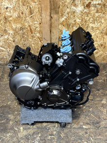 2022-2025 (2024) YAMAHA XSR900 MT09 COMPLETE ENGINE MOTOR ASSEMBLY 1.4K MILES