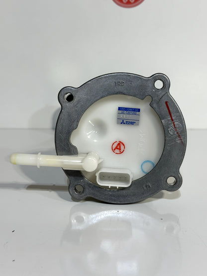2014-2017 YAMAHA FZ09 FZ-09 OEM GAS FUEL PUMP PETROL SENDER UNIT 1RC-13907-00