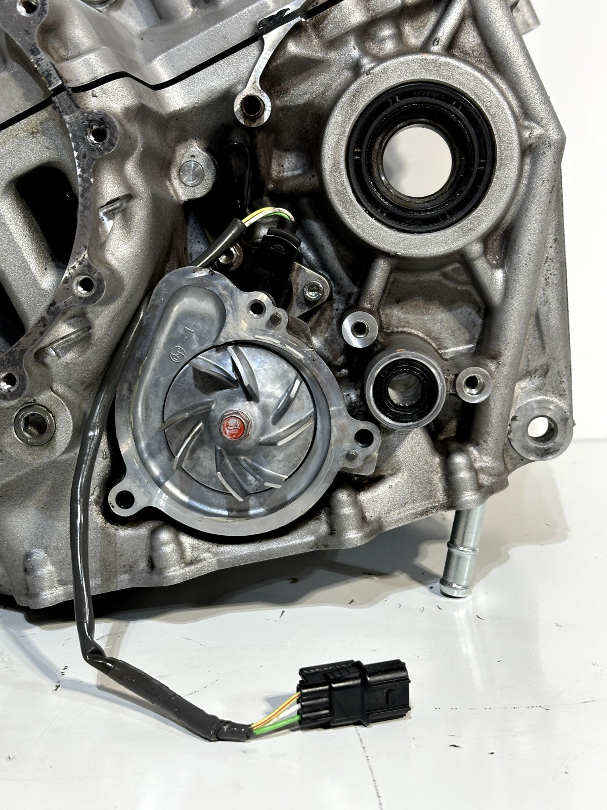 2021-2023 KAWASAKI NINJA ZX10R OEM UPPER LOWER ENGINE MOTOR BLOCK CRANK CASE SET