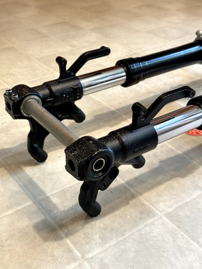 2019-2026 KAWASAKI NINJA ZX6R FRONT FORKS FORK SHOCK SUSPENSION W/ CLIP ON SET
