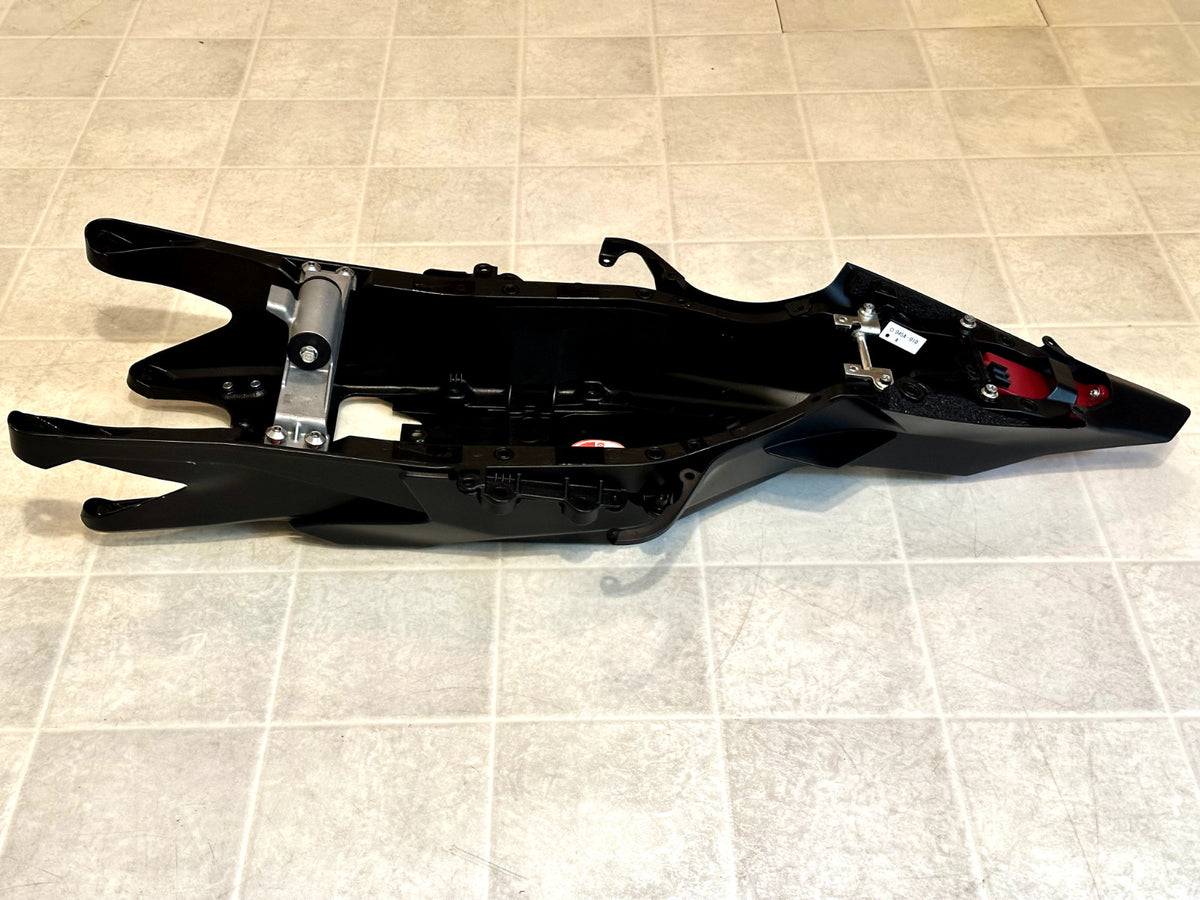 2020-2026 YAMAHA YZF R1 OEM SUBFRAME REAR BACK TAIL FRAME ASSEMBLY W/ UNDER TAIL