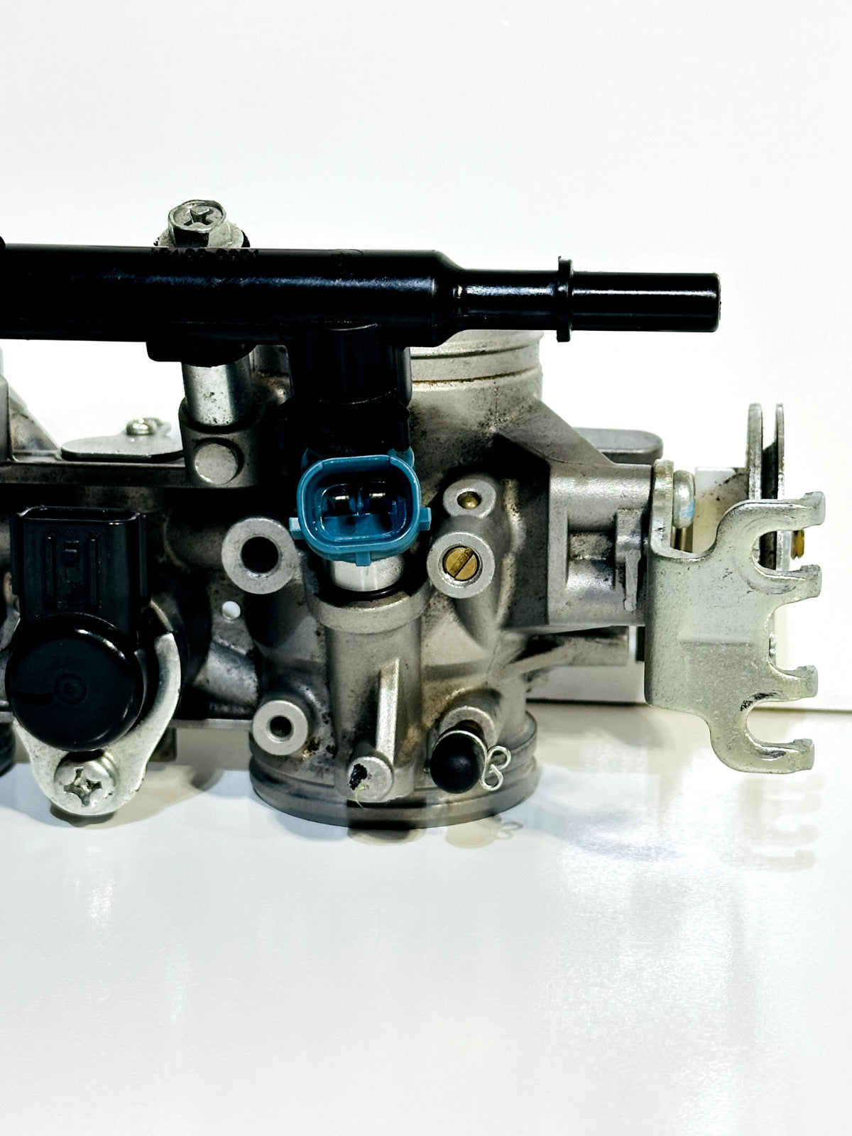 2021-2024 YAMAHA MT07 MT-07 OEM THROTTLE BODY & FUEL INJECTORS W/ FUEL LINE