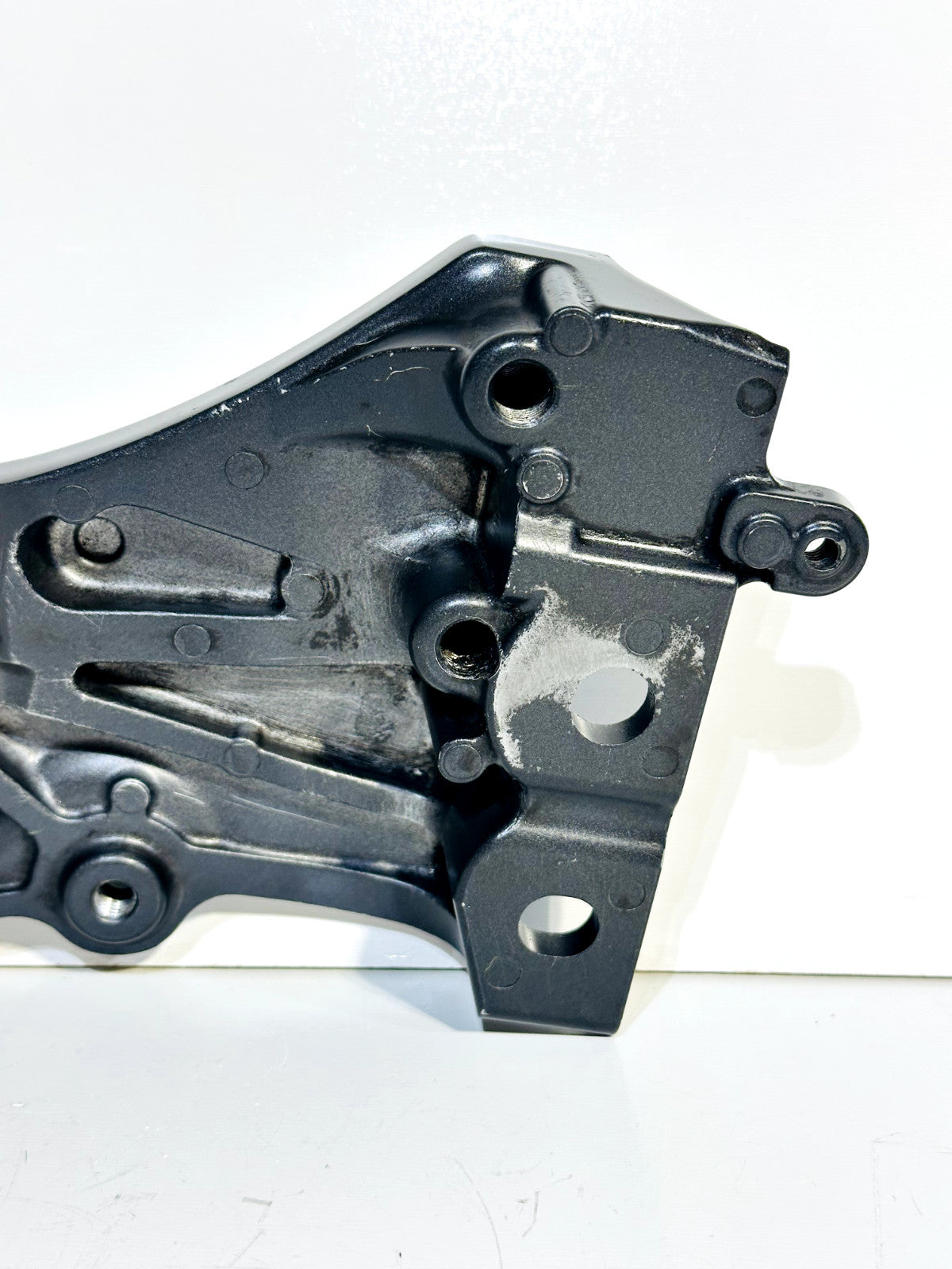 2022-2025 YAMAHA YZF R7 OEM LEFT & RIGHT FRAME COVER PANEL FOOT PEG BRACKET SET