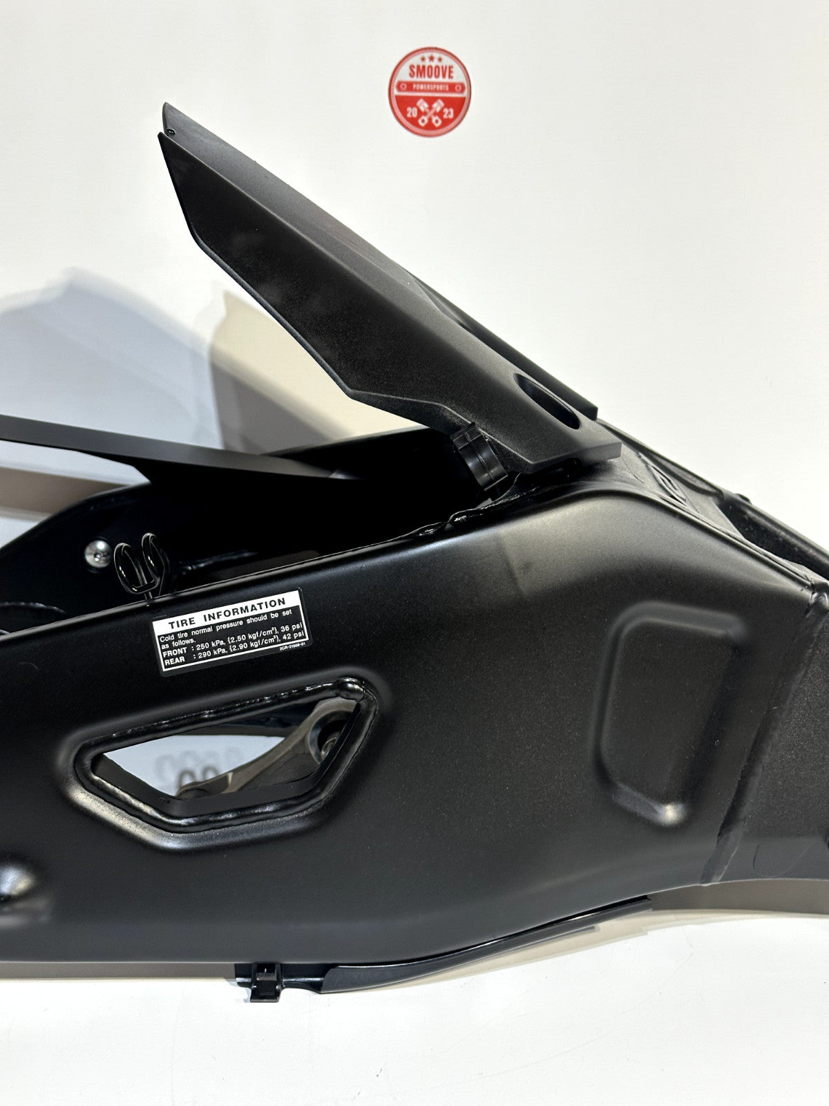 2020-2026 YAMAHA YZF R1 OEM SWINGARM REAR BACK SUSPENSION SWING ARM