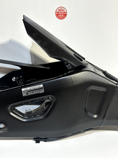 2020-2026 YAMAHA YZF R1 OEM SWINGARM REAR BACK SUSPENSION SWING ARM