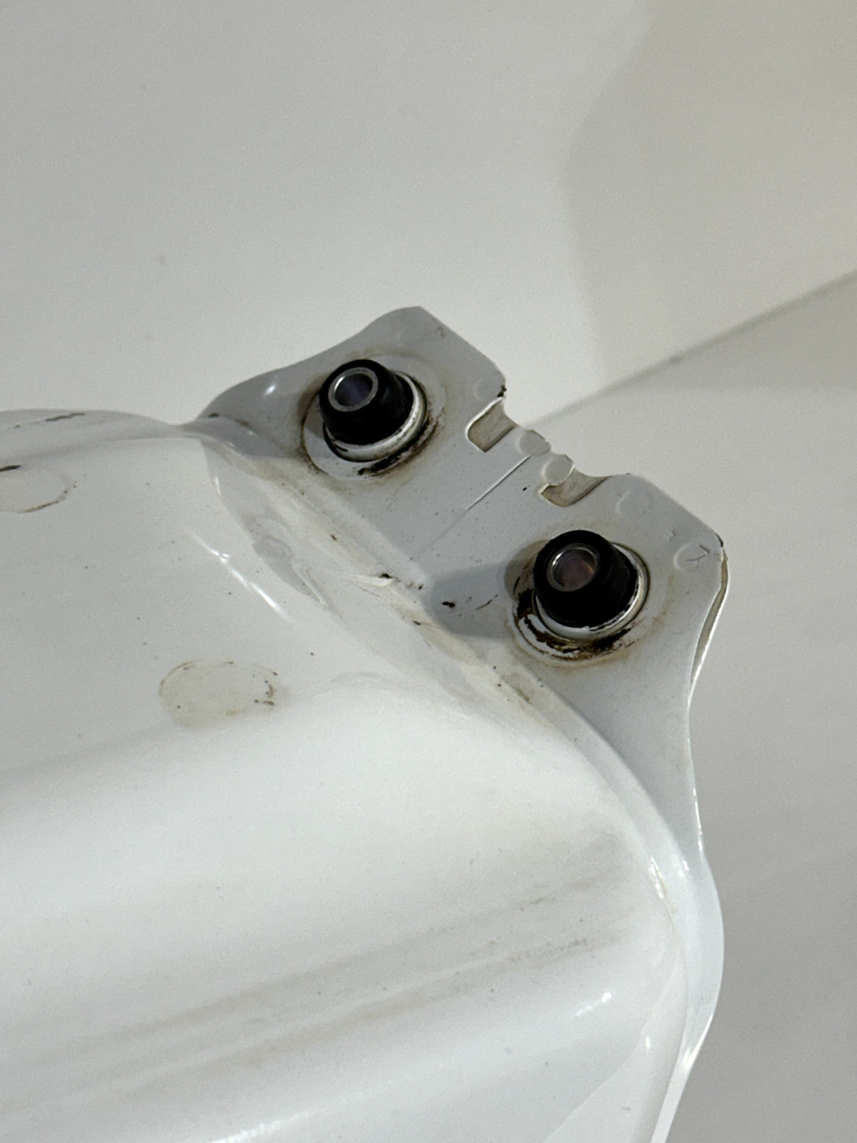 2000-2024 SUZUKI DRZ400 DRZ400SM OEM GAS FUEL TANK CELL PETROL RESERVOIR WHITE