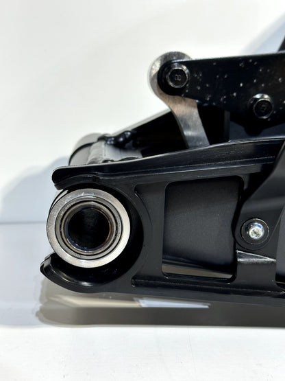 2021-2023 YAMAHA MT09 MT 09 OEM REAR BACK SWINGARM SUSPENSION SWING ARM