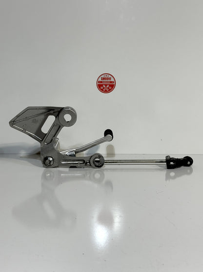 2014-2017 YAMAHA FZ09 FZ-09 OEM LEFT DRIVER RIDER SHIFTER PEDAL W/ FOOT PEG