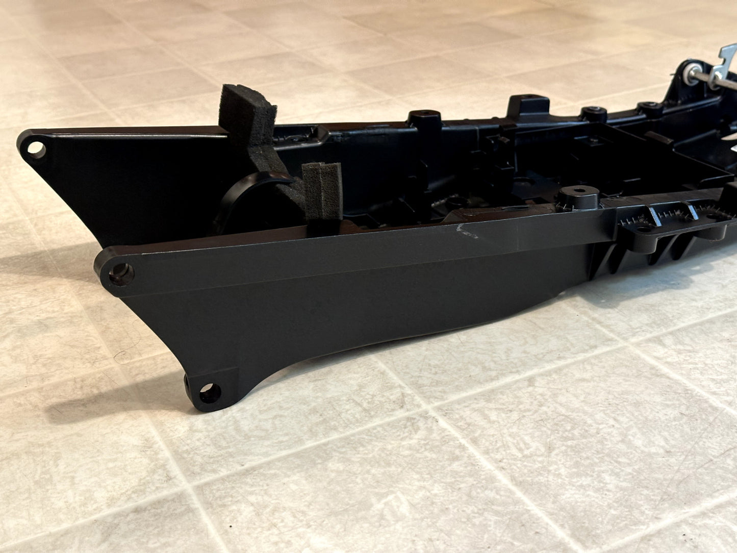 2008-2016 YAMAHA YZF R6 OEM SUBFRAME REAR BACK TAIL SUB FRAME ASSEMBLY STRAIGHT