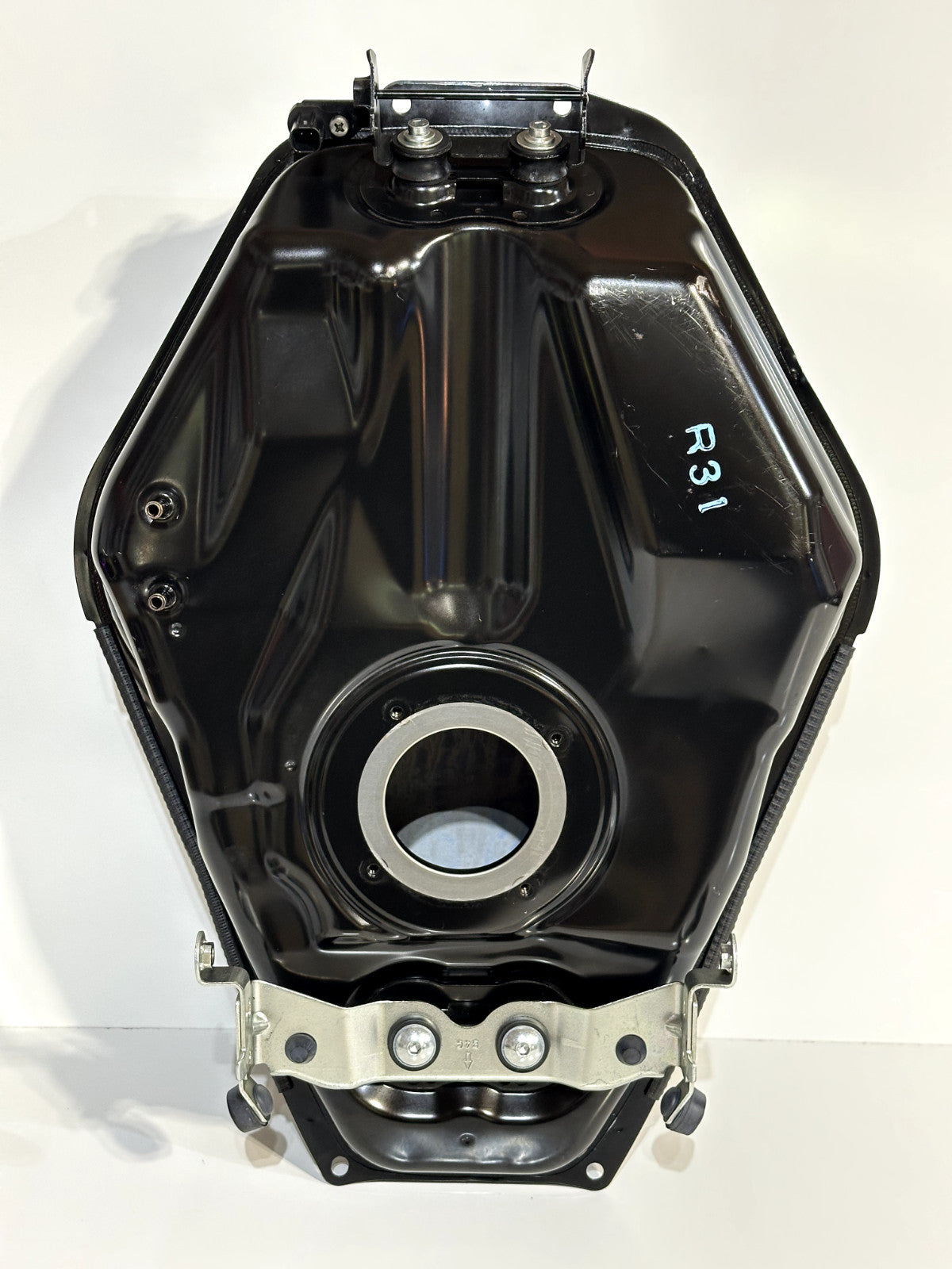 2018-2020 YAMAHA MT 07 MT-07 GAS FUEL TANK PETROL RESERVOIR FUEL CELL W/ BRACKET