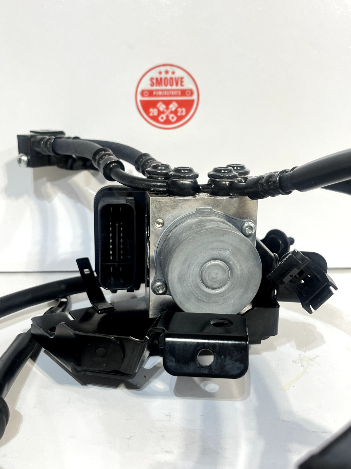 2022-2024 YAMAHA YZF R7 OEM ABS PUMP UNIT MODULE W/ ABS BRAKE LINES & PUMP MOUNT