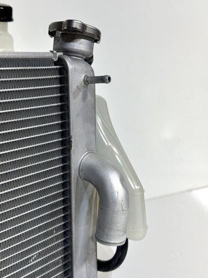 2021-2025 KAWASAKI NINJA ZX10R ZX 10 OEM ENGINE RADIATOR MOTOR COOLER W/ FAN ✅