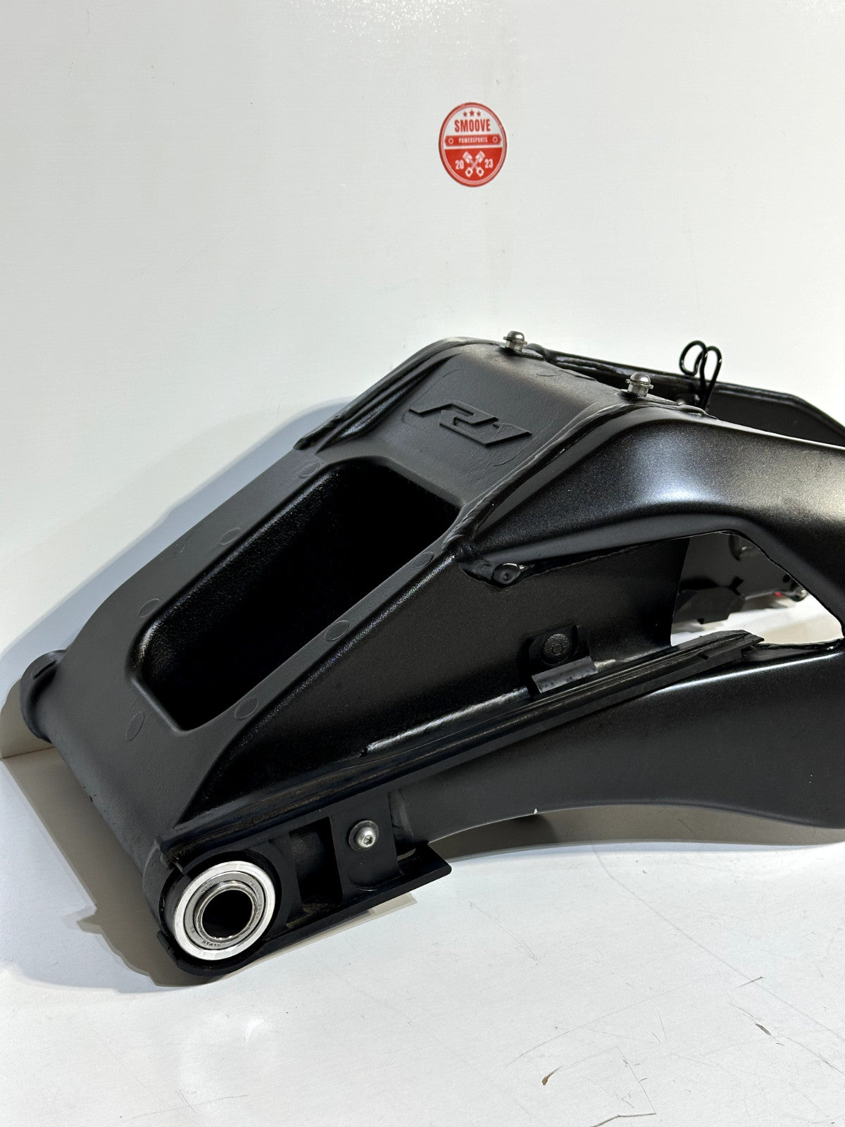 2015-2025 YAMAHA YZF R1 OEM REAR BACK SUSPENSION SWINGARM SWING ARM ASSEMBLY