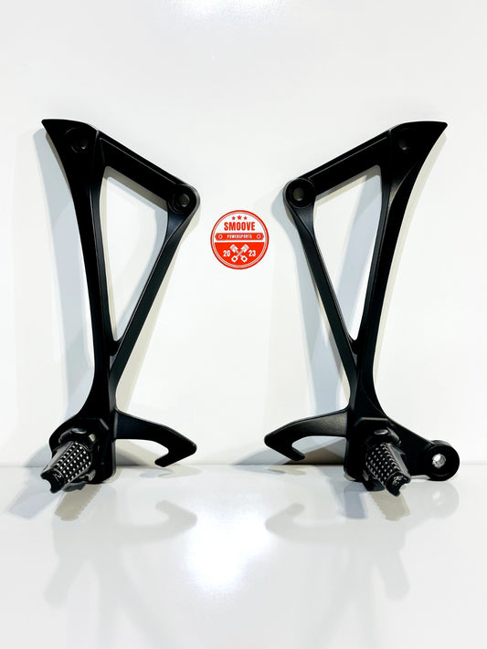 2011-2015 KAWASAKI NINJA ZX10R OEM REAR BACK PASSENGER FOOT PEG SET