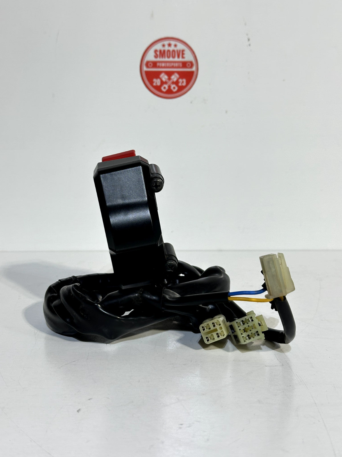 2015-2019 YAMAHA YZF R1 OEM RIGHT HANDLE BAR CONTROL START STOP KILL SWITCH