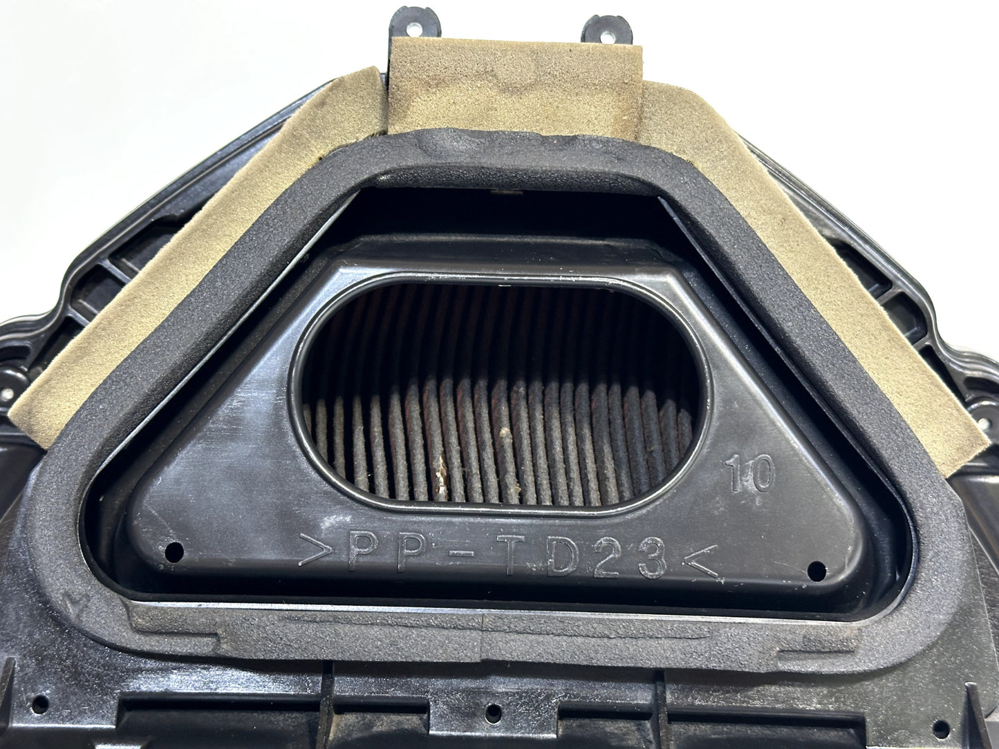 2008-2016 YAMAHA YZF R6 OEM AIR BOX INTAKE FILTER W/ VELOCITY STACKS + INJECTORS