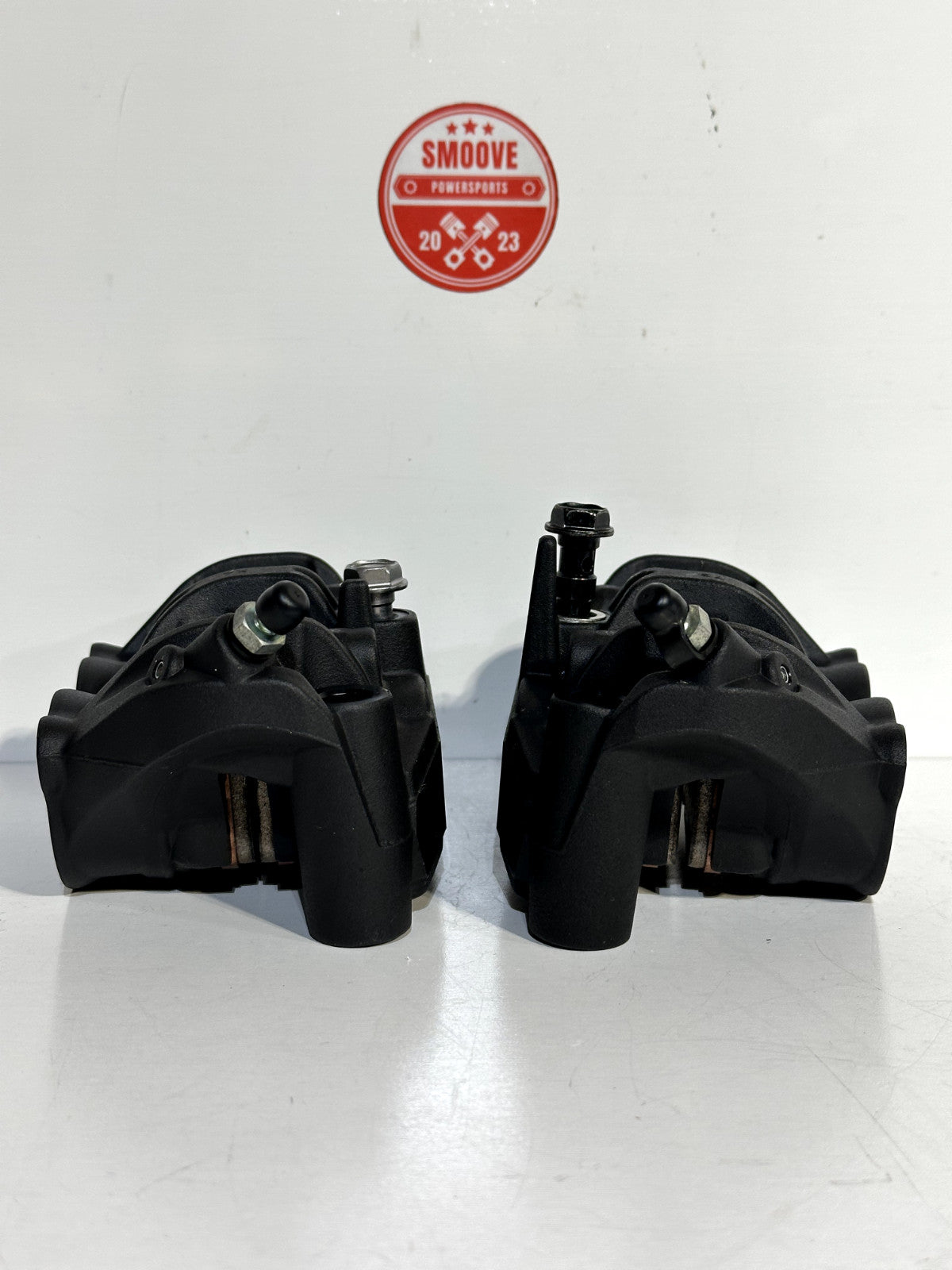2023-2026 KAWASAKI NINJA ZX4RR OEM RIGHT LEFT FRONT BRAKE CALIPER SET W/ PADS