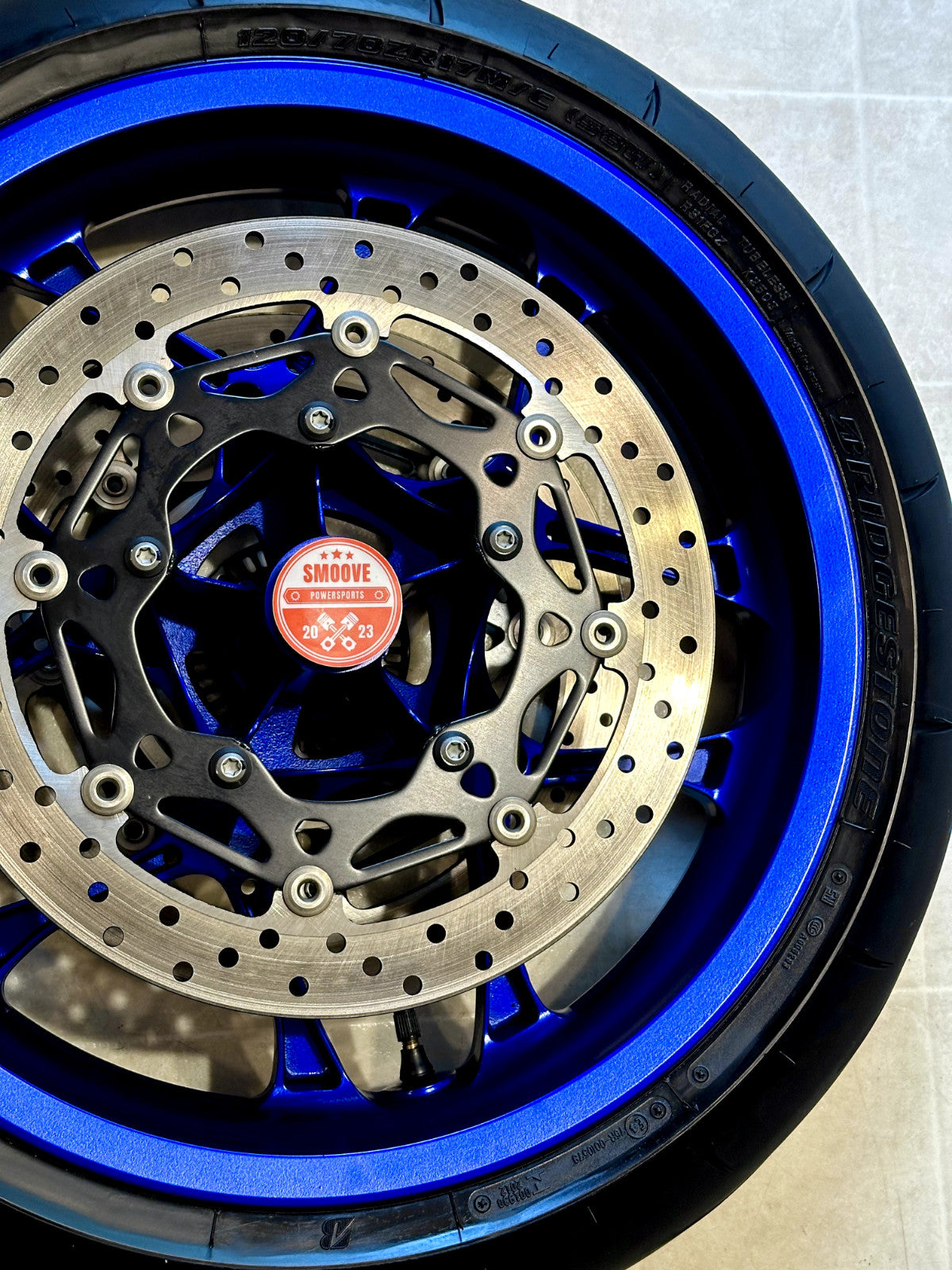 2020-2026 YAMAHA YZF R1 OEM FRONT WHEEL RIM ROTORS & TIRE ASSEMBLY BLUE