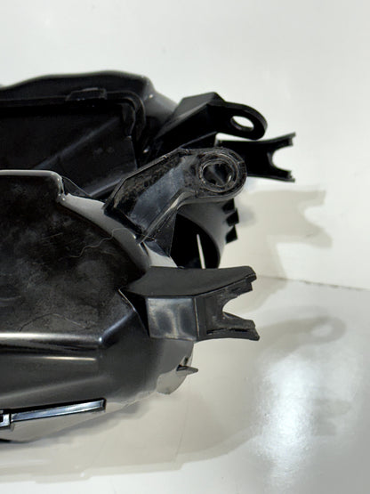 2009-2016 SUZUKI GSXR1000 GSXR 1000 OEM RIGHT LEFT RAM AIR INTAKE DUCT TUBE SET