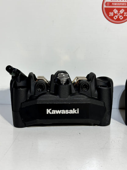 2023-2026 KAWASAKI NINJA ZX4RR OEM RIGHT LEFT FRONT BRAKE CALIPER SET W/ PADS