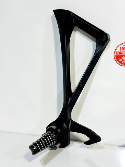 2011-2015 KAWASAKI NINJA ZX10R OEM REAR BACK PASSENGER FOOT PEG SET